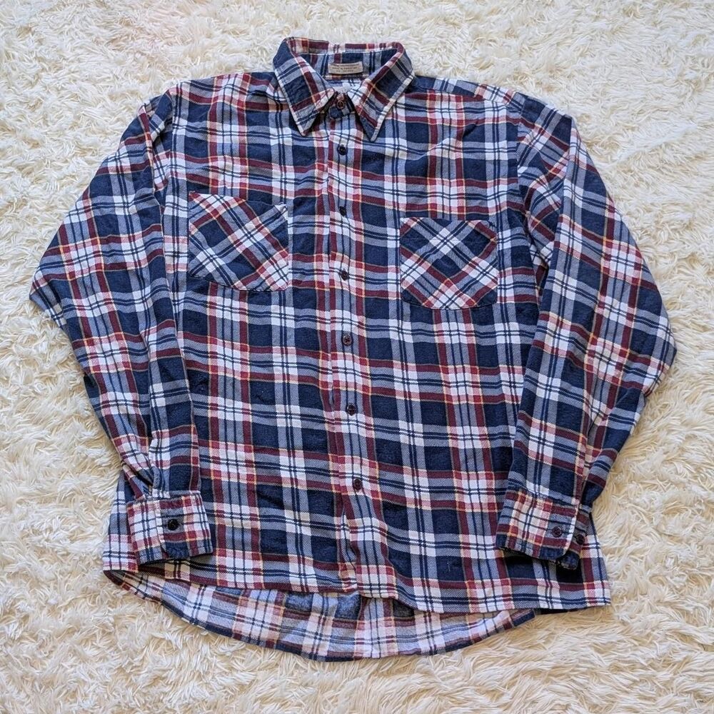Vintage Saugatuck Dry Goods Men's Size M Plaid Flannel Button Up Shirt